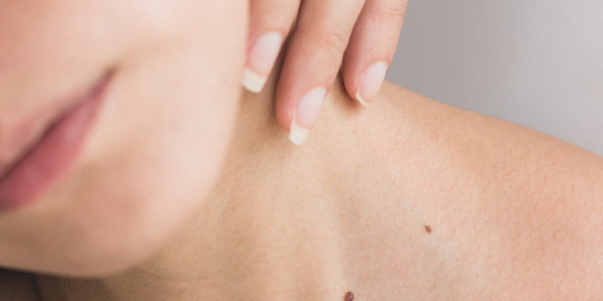 Cel mai bun serum cu vitamine de top pentru revitalizarea tenului